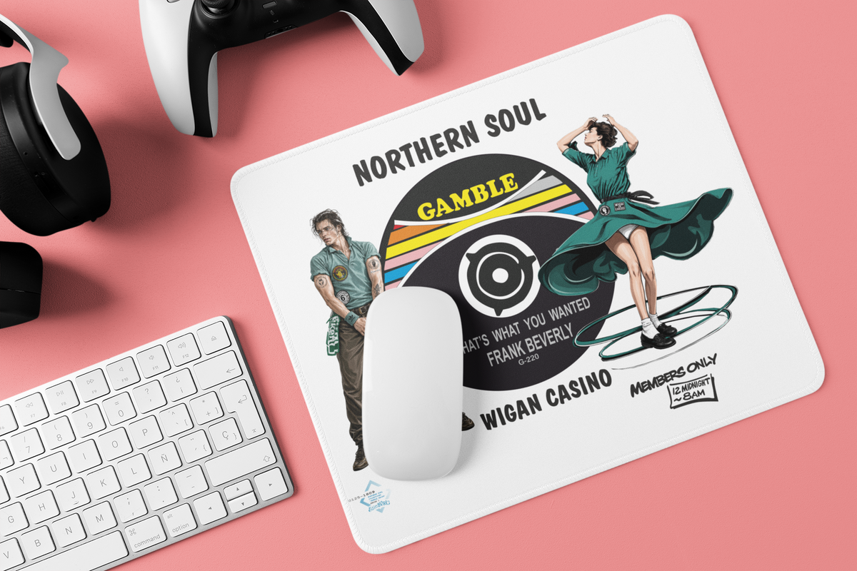Mouse Mat - SKU MO0401 - Green Boy - Spinning